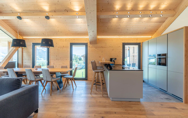 Luxury Chalet in Ennsling near Schladming with Private Spa