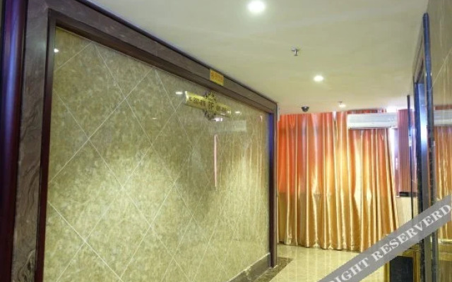 United Star Hotel