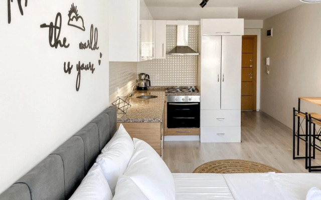 Cozy and Modern Studio With City View in Atasehir