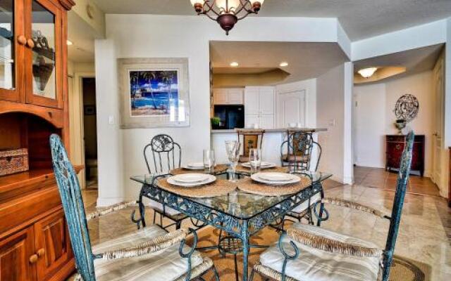 Mandalay Beach Club 1003