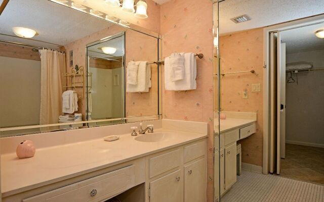 Shoreline 3114 Condo