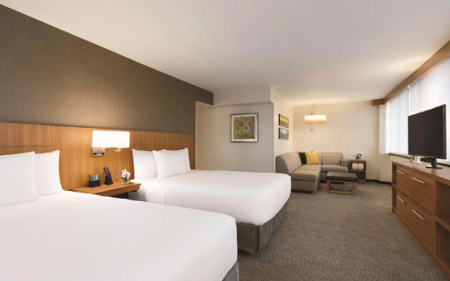 Hyatt Place Chicago O'Hare Airport