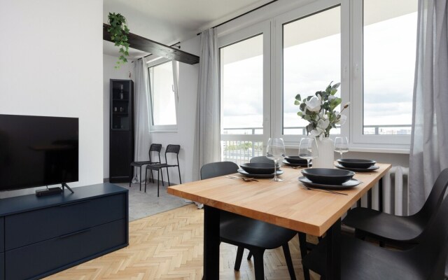 Apartment 1 km to Old Town by Renters