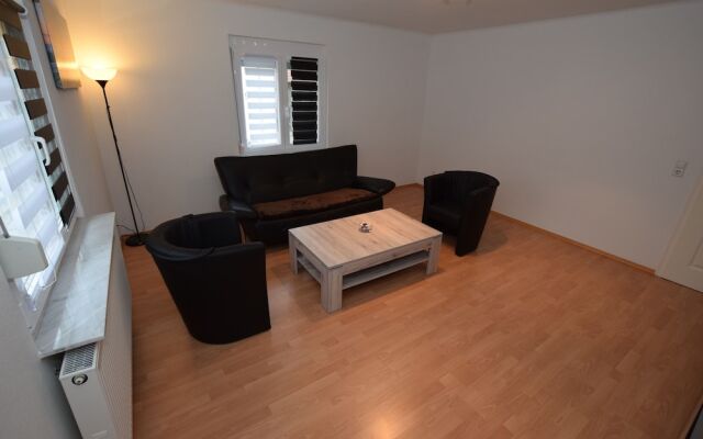 AB Apartment 25