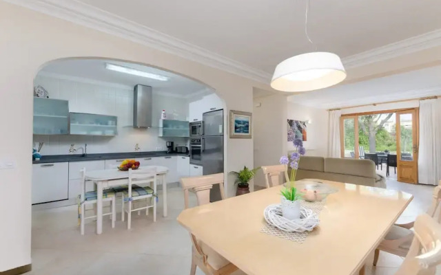 Charming Apartment in Can Picafort