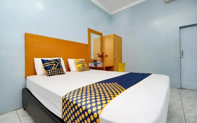 Griya Sakura Syariah Solo by OYO Rooms