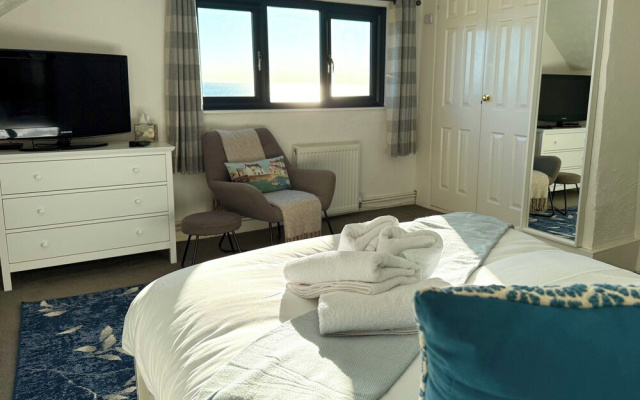 Crows Nest Dawlish