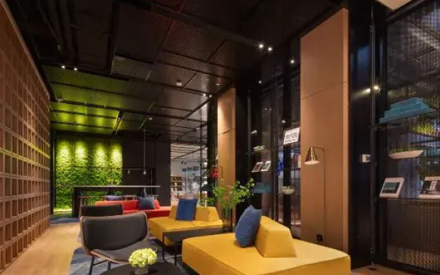 Hampton by Hilton Wuhan OVCEC