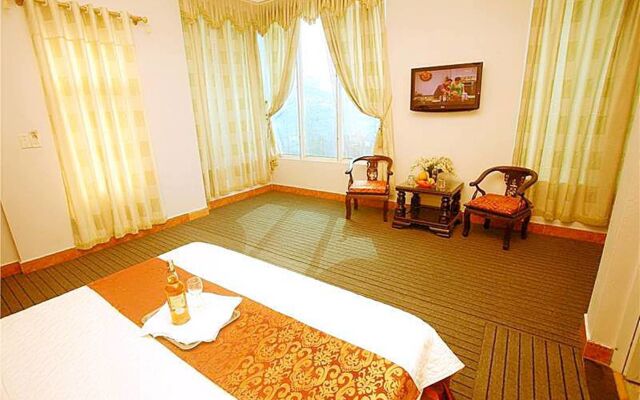 Van Giang Hotel