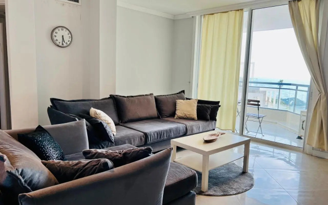 Royal Aparatment on the Sea , Blvd Nitza 34