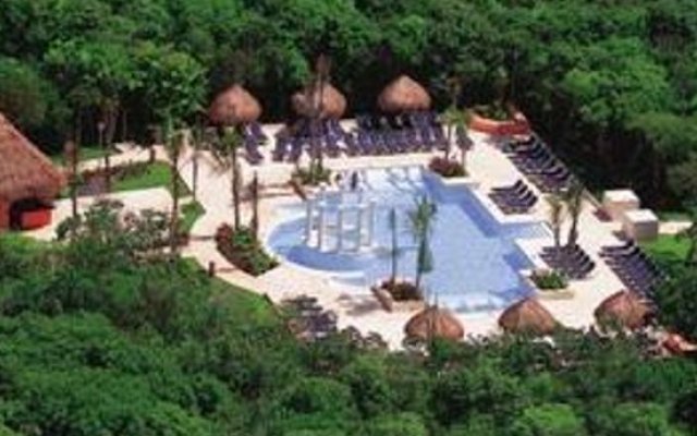 Fiesta Hotel Suites Yucatan