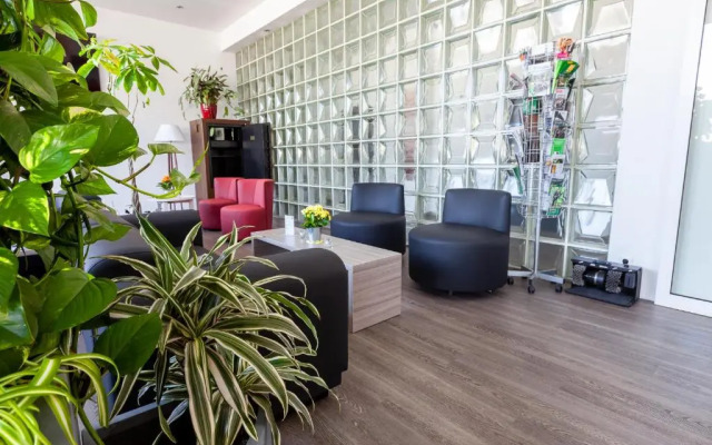 Ruhr Inn Hotel & Hostel