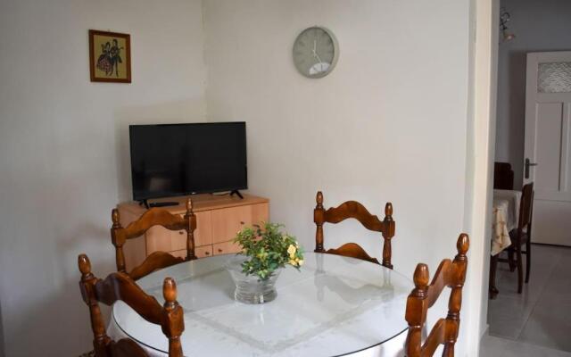 Feel the Village - Vasiliko Home