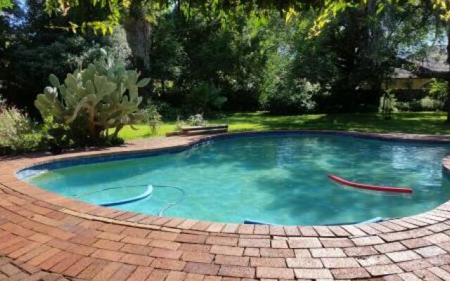 LekkeRus Guest House