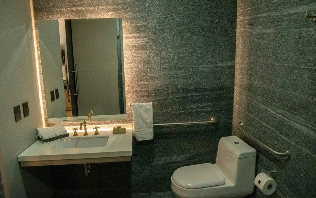 Quartz Hotel & SPA