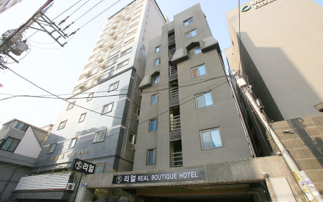 Real Boutique Hotel