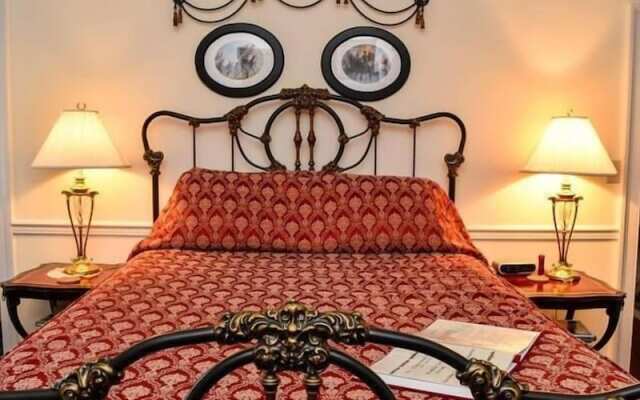 The Richard Johnston Inn Bed and Breakfast