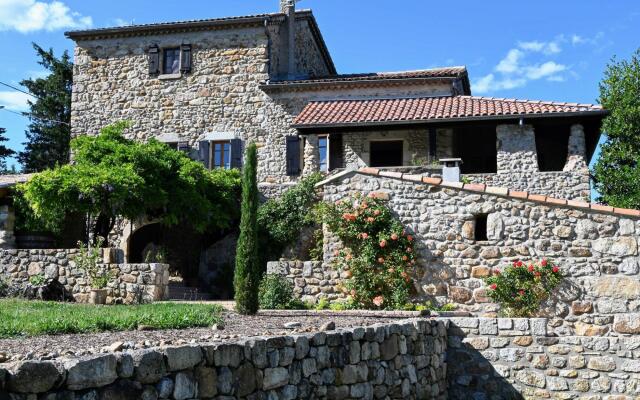 Restful Villa in Largentiere With Swimming Pool