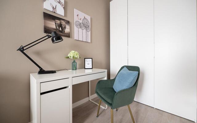 Пять Звёзд на улице Героя Яковлева 17