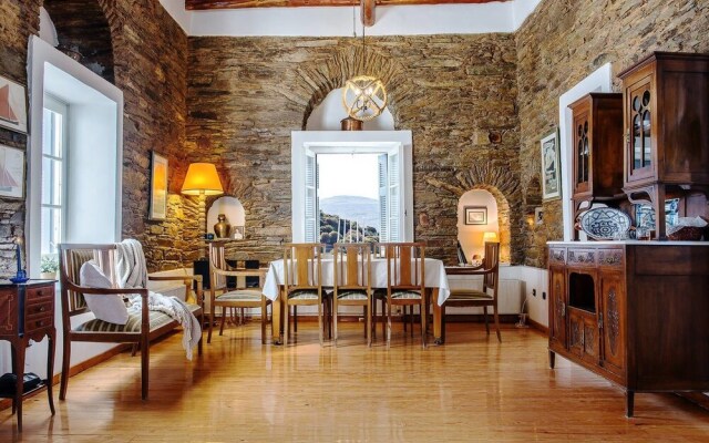 "Memory" Apt in Stone Tower 1690 • Andros Island