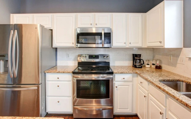 4 Bedroom, Parkside Terrace Lane