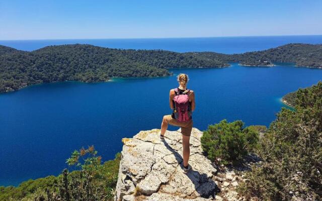 Apartment A2 - Prvi zal