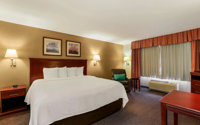 MainStay Suites Fitchburg - Madison