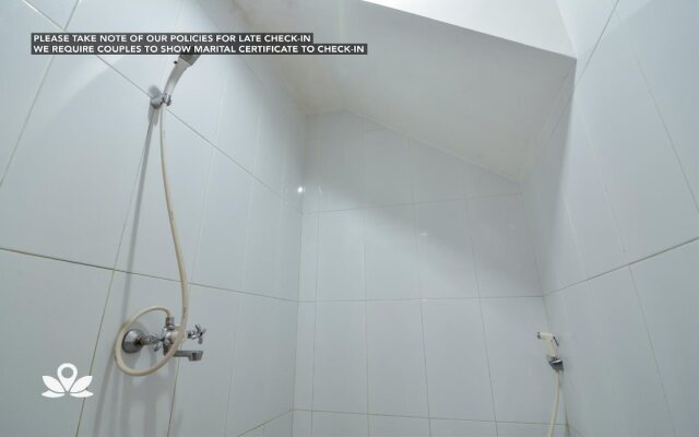 Guest House Aini I