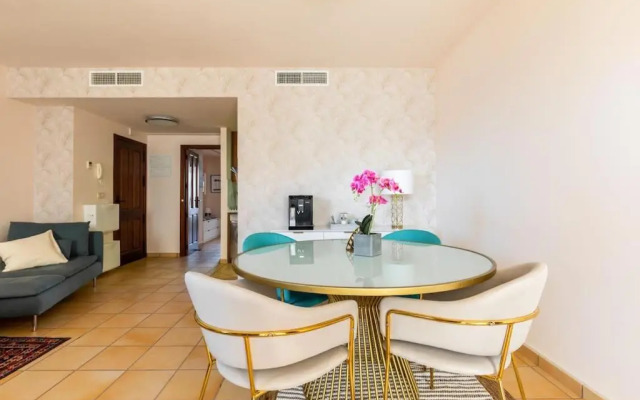 Casa Palma- Luxurious 2 Bedroom Penthouse