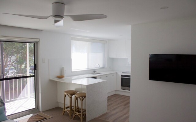 Shipmates, Unit 1/51 Christmas Bush Avenue