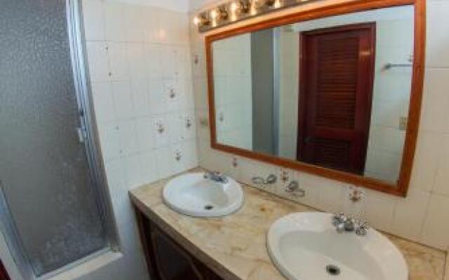 Mochila & Art Hostal