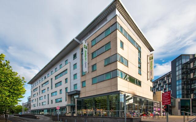 Holiday Inn Express Leeds City Centre Armouries, an IHG Hotel