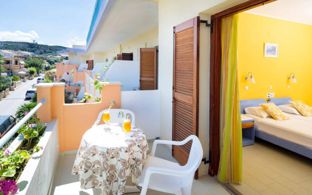 Raisakis Apartments