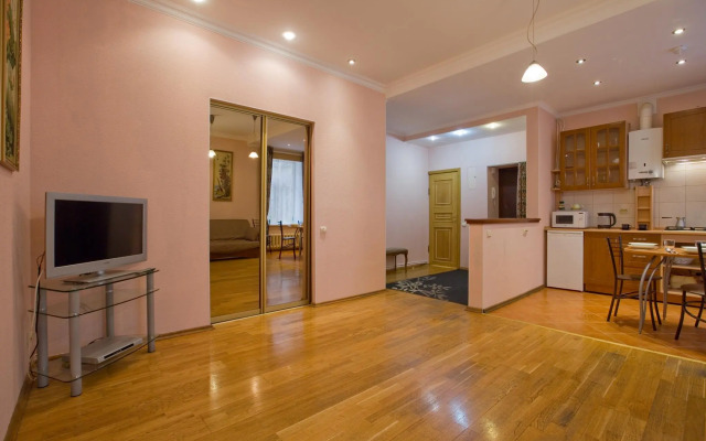 Апартаменты на улице Марата