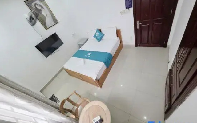 Ha Vy Hotel Quan 9