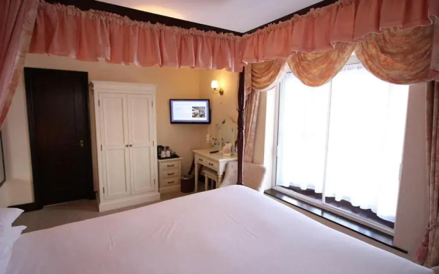 The Pilgrims Hotel