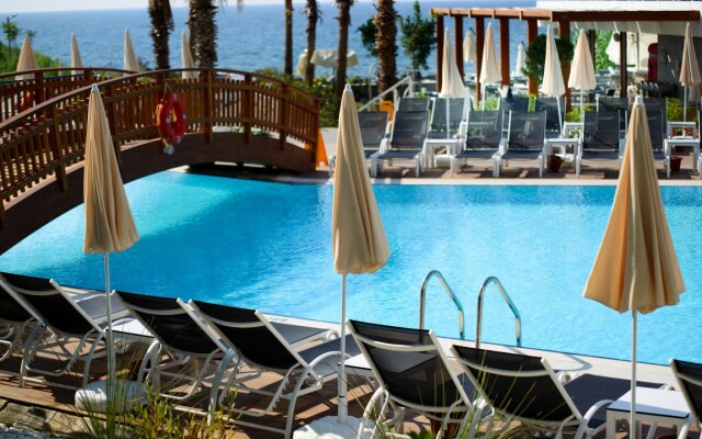 Selene Beach & Spa Hotel