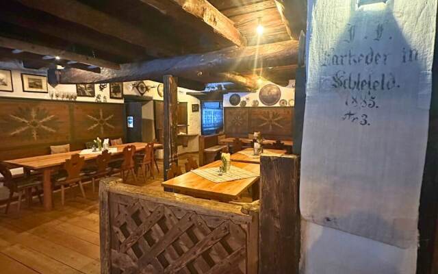 Pension Almhof Baumgarten