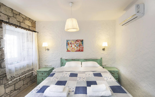 Monat Otel Alacati