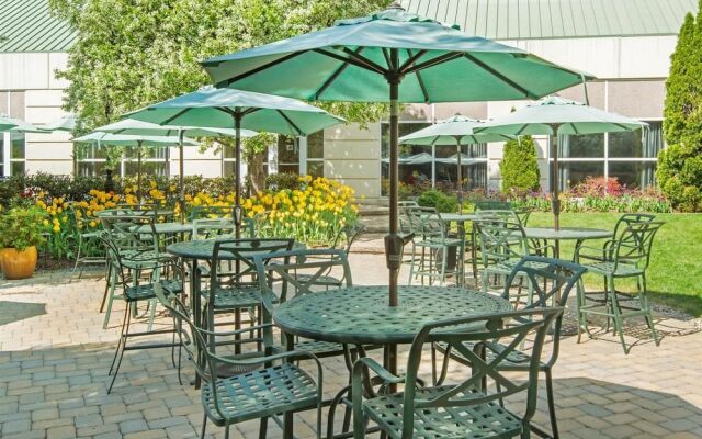 Wyndham Hamilton Park Hotel and Conference Center