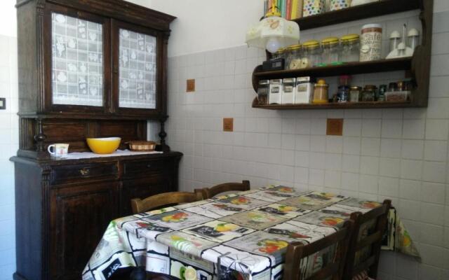 Casa Juli: 70mq-Centro-Trieste
