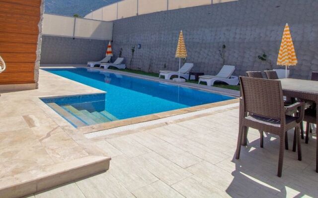 Villa Patara Titanik
