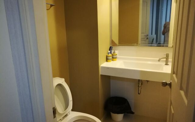 1BR in U Delight at Huamak Station