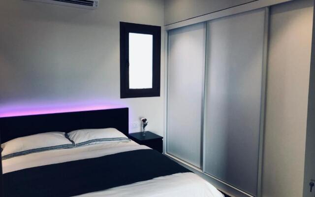 NEW 1-Bedroom in Forest Island + Oceanside View