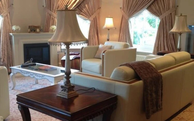 Westbrook Country House