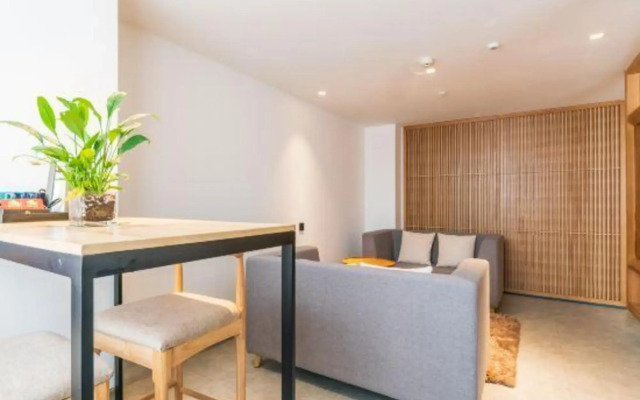 Meiqi Smart Hotel (Luoyang Wangfujing David City Store)