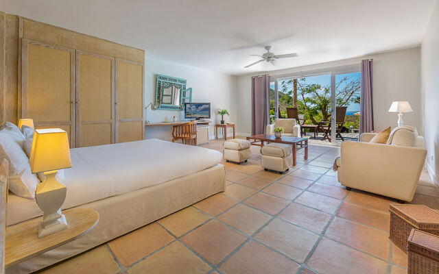 Caye Blanche Guest House