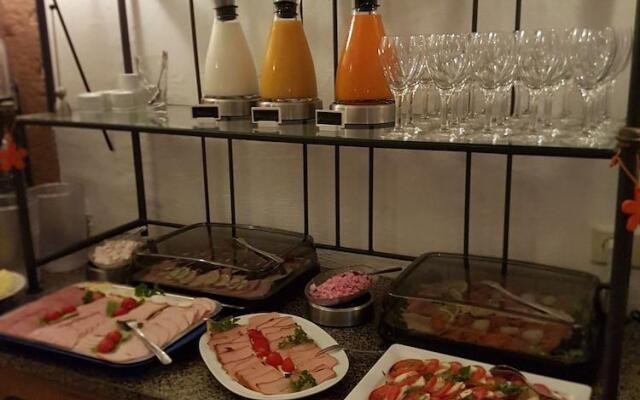 Alter Winzerhof Weisenheim am Berg e.K.