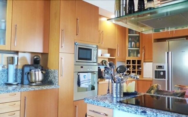 Marvelous Villa with Infinity Pool Ref 85