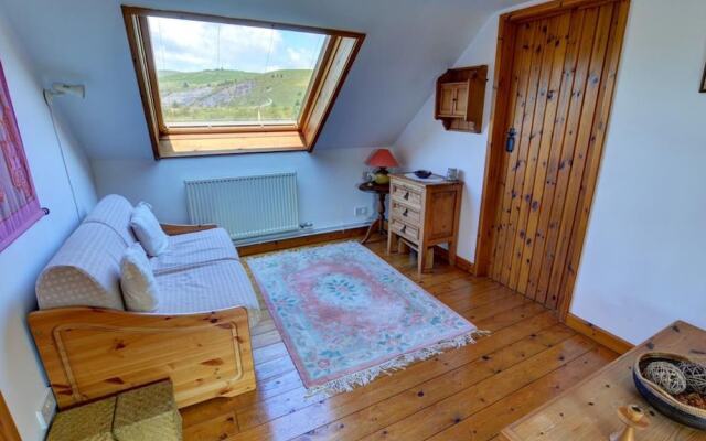 Spacious Holiday Home in Rosebush With Garden